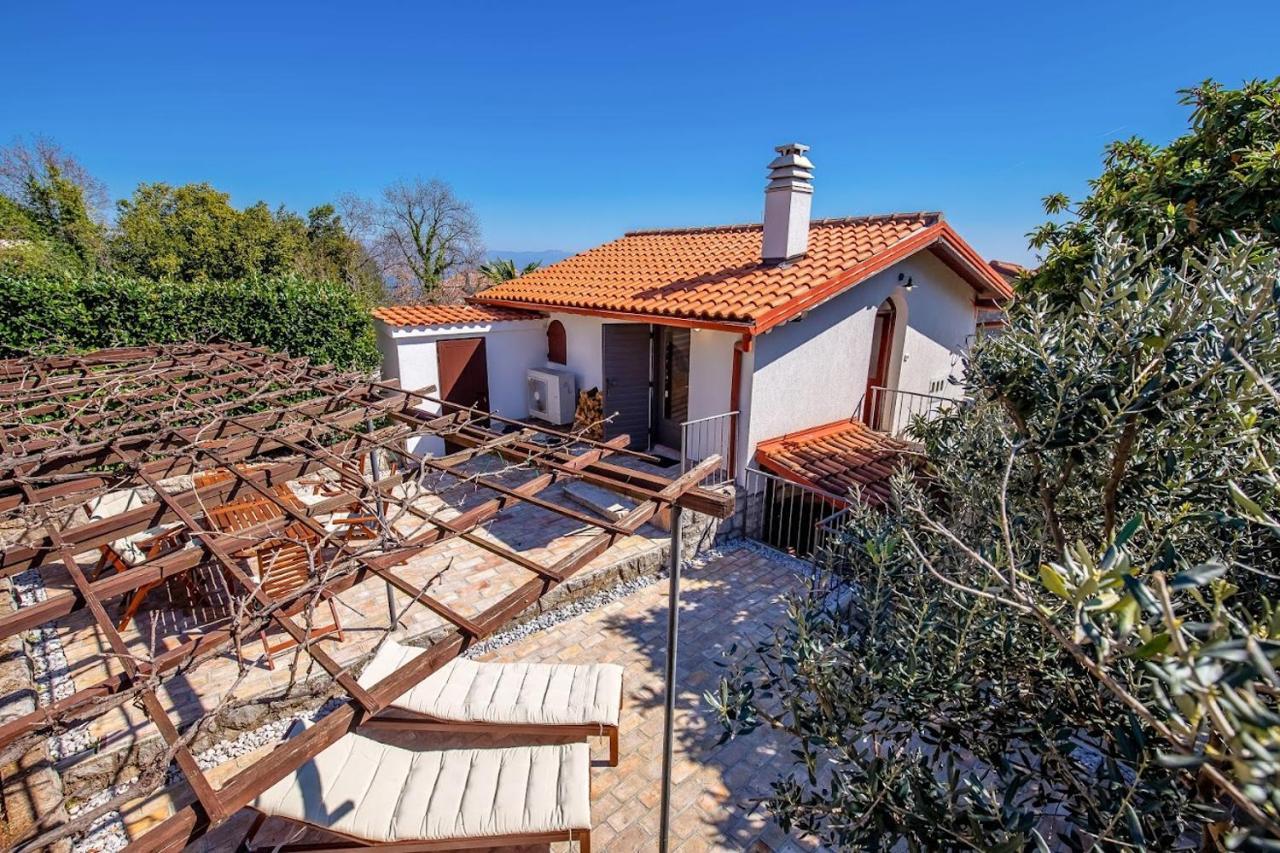 Villa Olea à Ika Extérieur photo